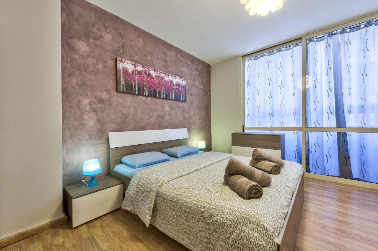 Spinola Court - Stunning Seaview & Penthouse On Spinola Bay By Shortletsmalta * St. Julian's